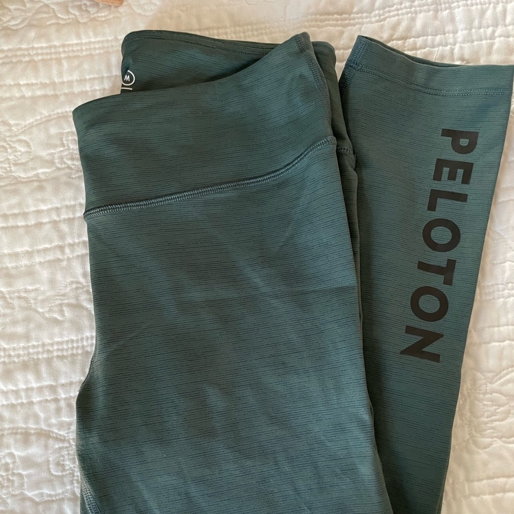 Outdoor Voices x Peloton leggings